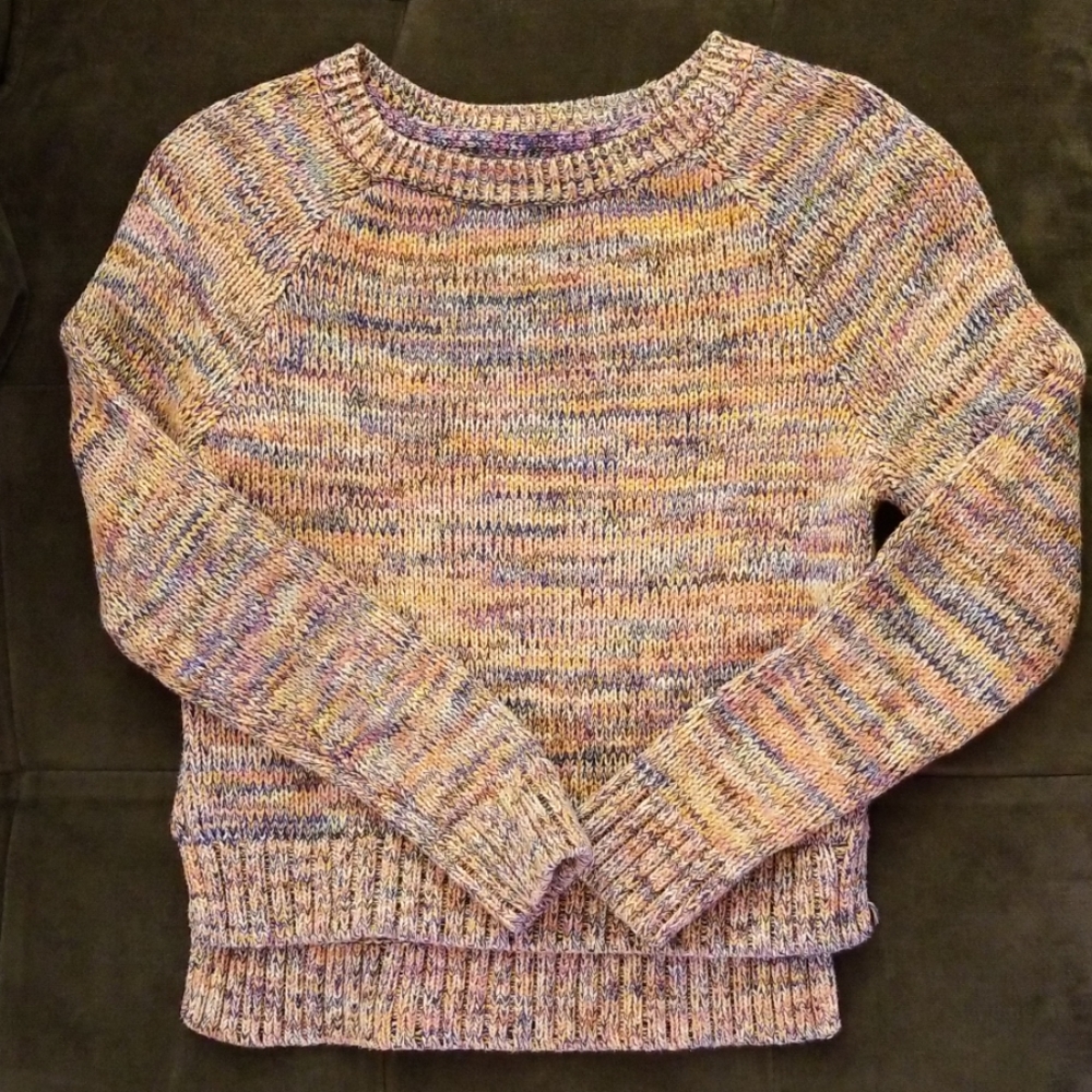 ⛔️SOLD⛔️Gap multi colored pink sweater